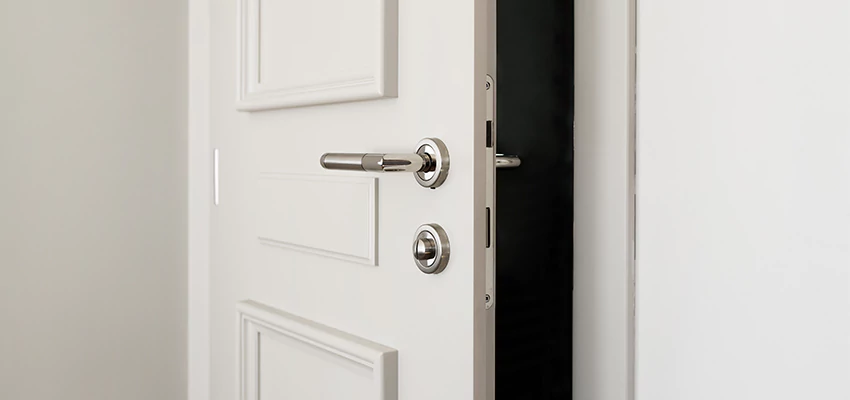 Folding Bathroom Door With Lock Solutions in Harrison, NJ